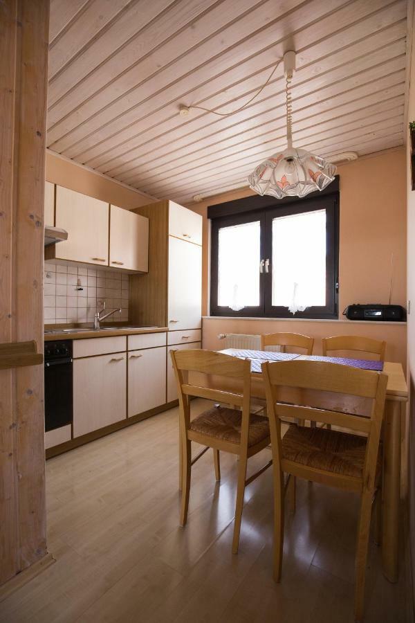 Ferienwohnung Arnold Burkardroth Buitenkant foto